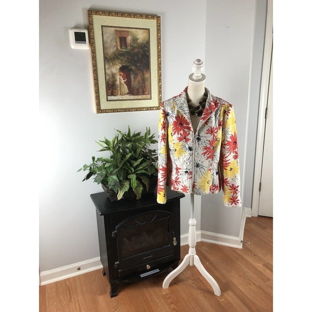 Requirements‎ Women’s White Quilted Floral Print Full Zip Jacket Blazer Size 14